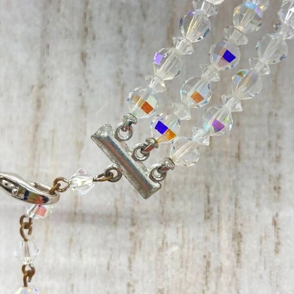 Vintage Aurora Borealis Set Graduated Bead 25" Necklace Clip On Earrings - Picture 9 of 16